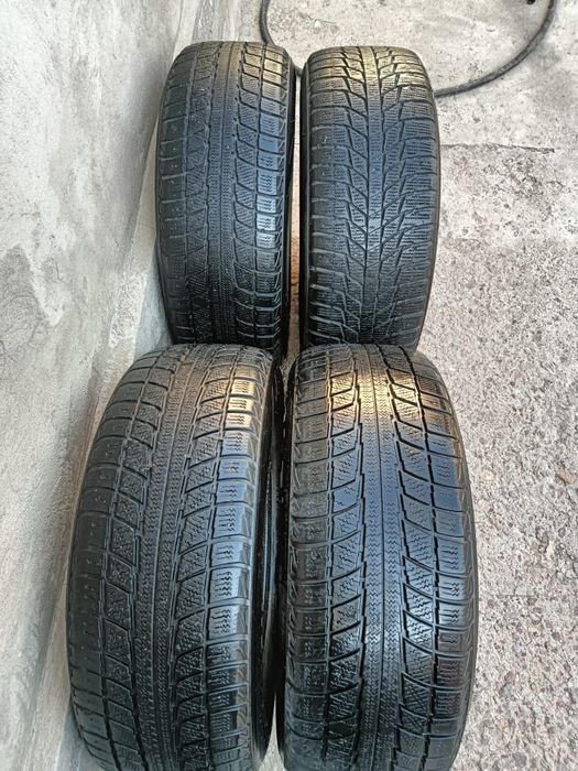 Продам Шины 215/60 R16