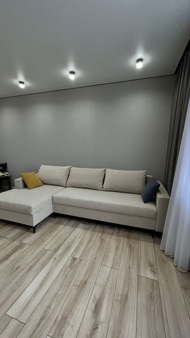 Продается диван угловой