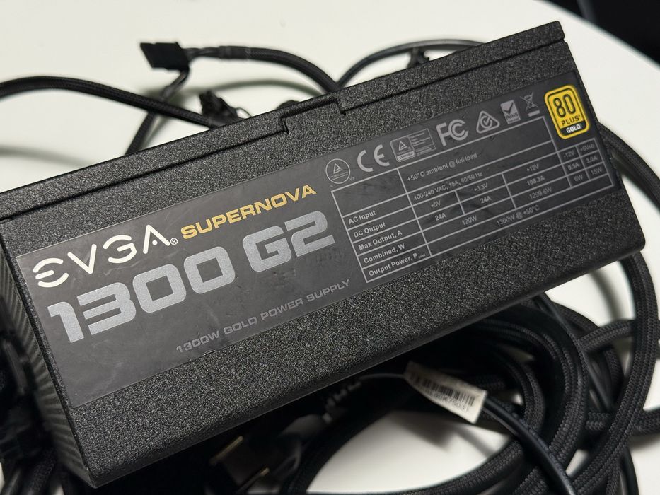 EVGA G2 1300w легендарный блок питания