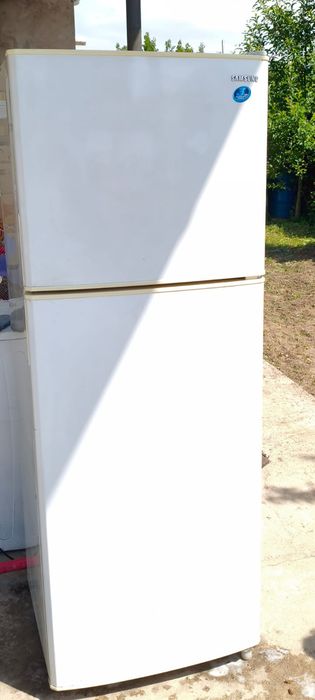 Продам холодильник Самсунг б/у