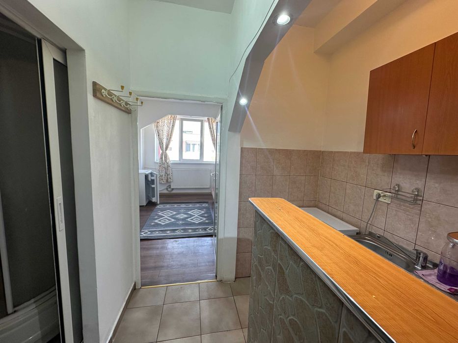 Garsoniera de inchiriat in zona UTA