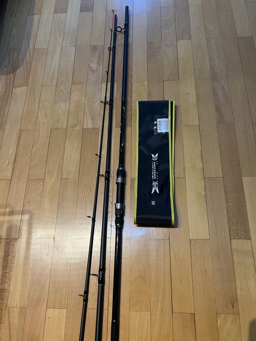 Lanseta Eastshark Pro Feeder 3.90m 180g 3 varfuri