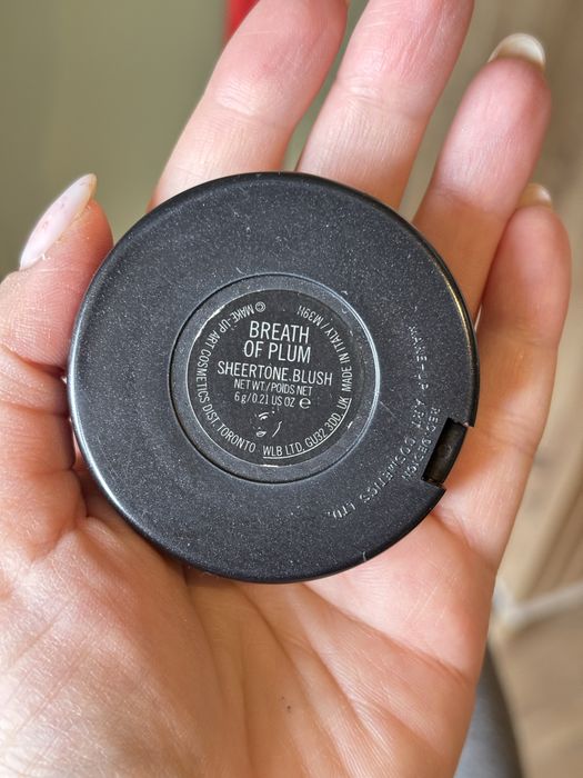 Прахообразен руж MAC в цвят breath of plum