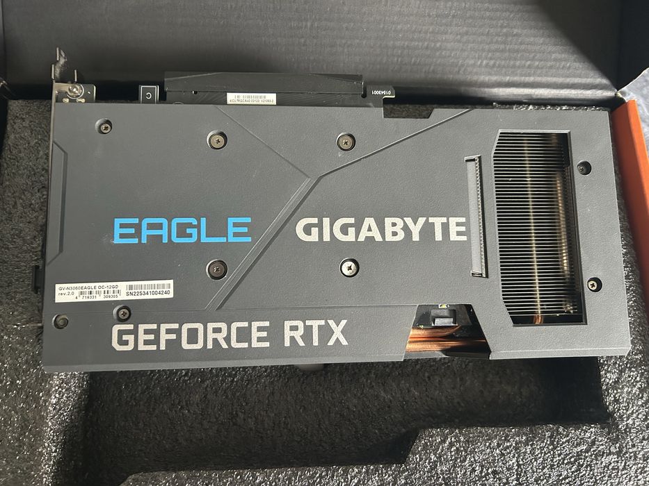 Vand placa video NVIDIA RTX 3060 EAGLE