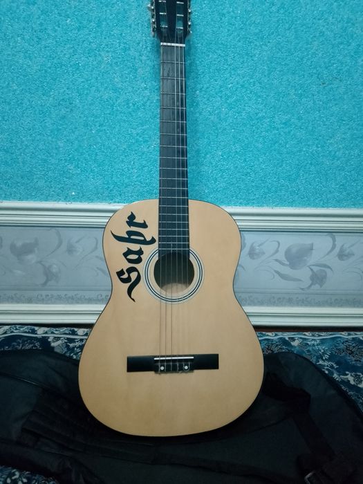 Klassik gitara  yangi