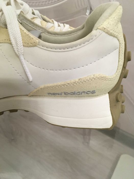 Маратонки New Balance 327 размер EU40