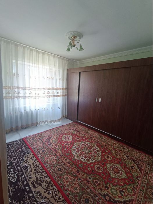 Dom(kvartira) sotiladi (2 xona)