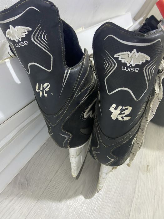 Коньки Б/у продам