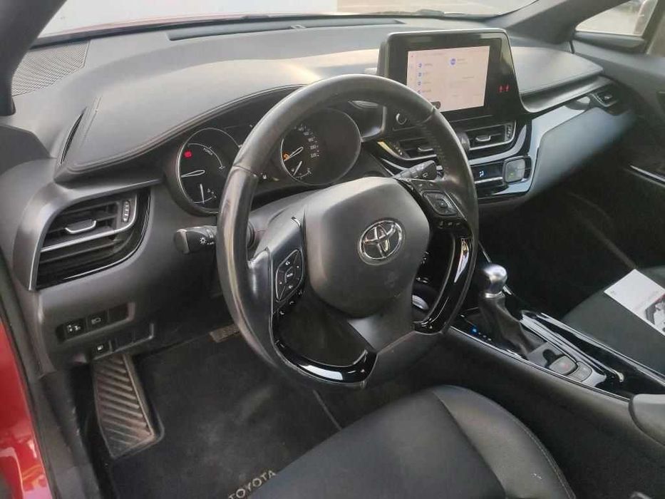 BATTERY LIFE450000km/Distronic/Следи Път и Знаци/Подгрев Toyota Ch-r