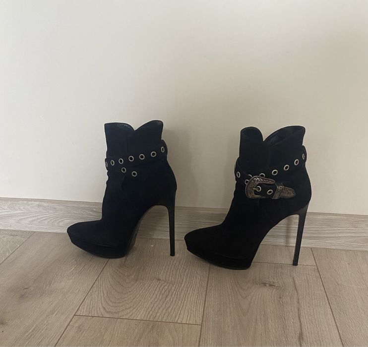Saint Laurent боти