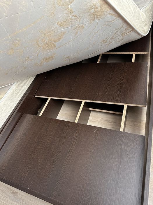 Продам 2 кровати!