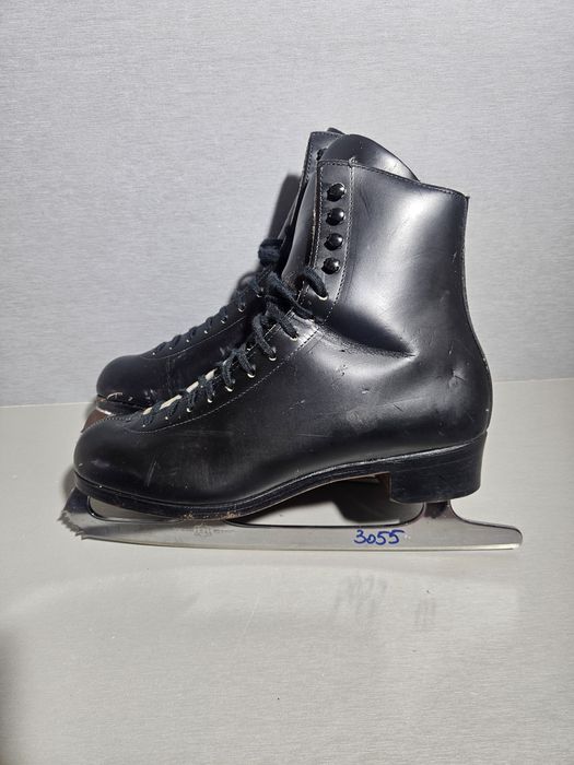 Patine 3055 gheata patinaj artistic  Riedell din piele naturala  marime  41  ( 27   cm lungime interioara)