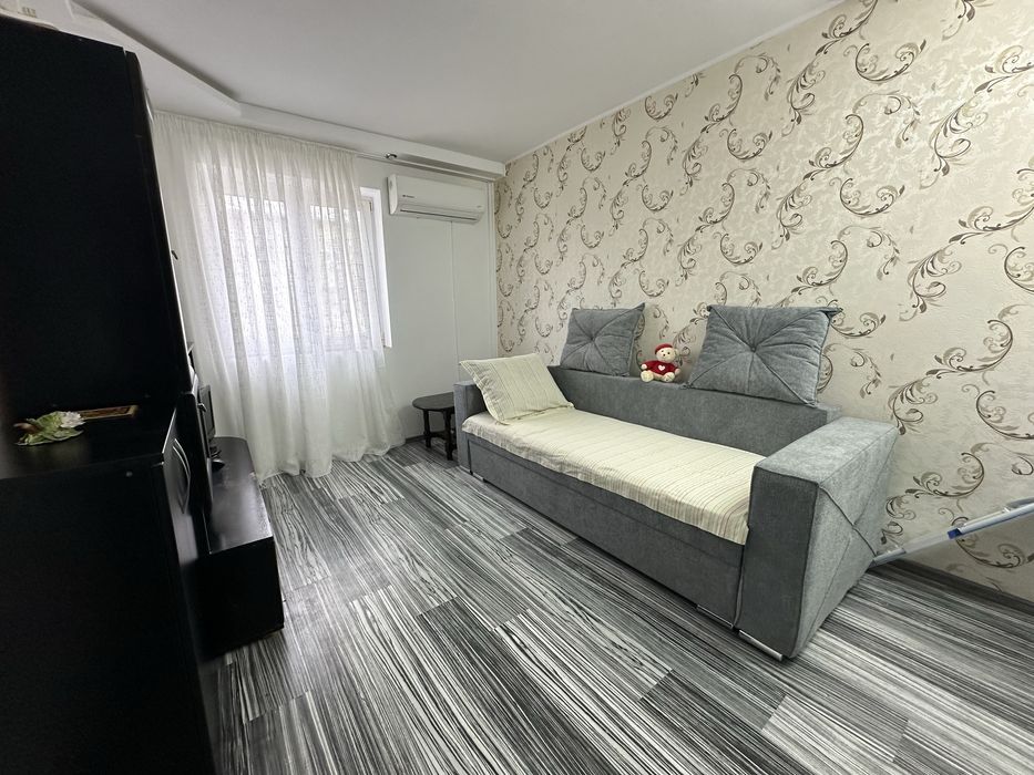 Garsonieră de închiriat/spațiu comercial