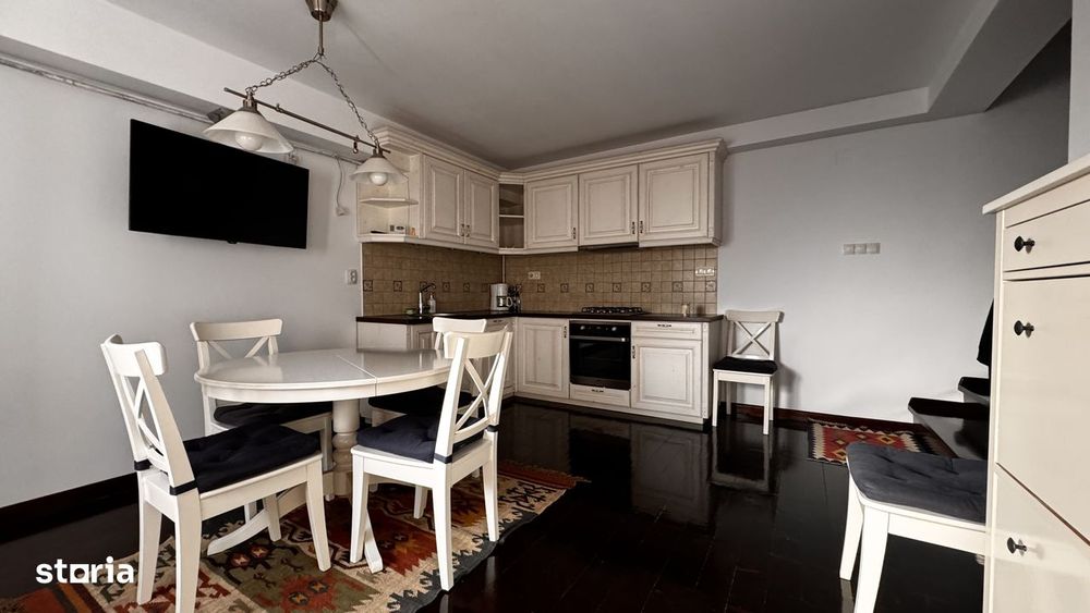 Proprietar-Apt 3 camere de exceptie in Centrul Istoric Str. Pielarilor