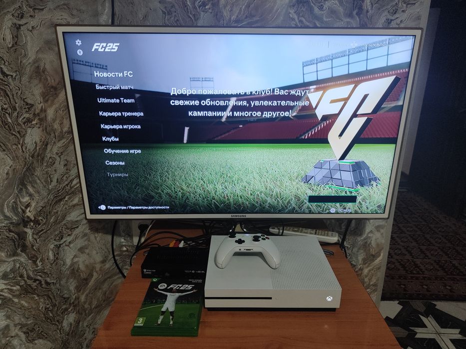 Продается Xbox One S