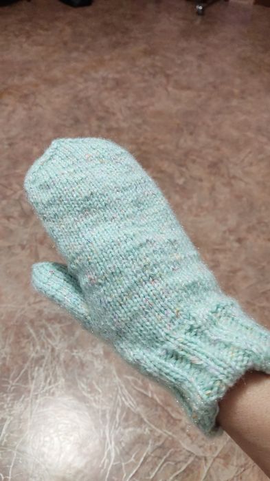 Варежки вязанные
