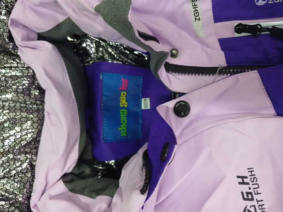 Продам лыжный костюм на девочку