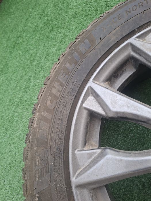 Продам зимнюю резину michelin