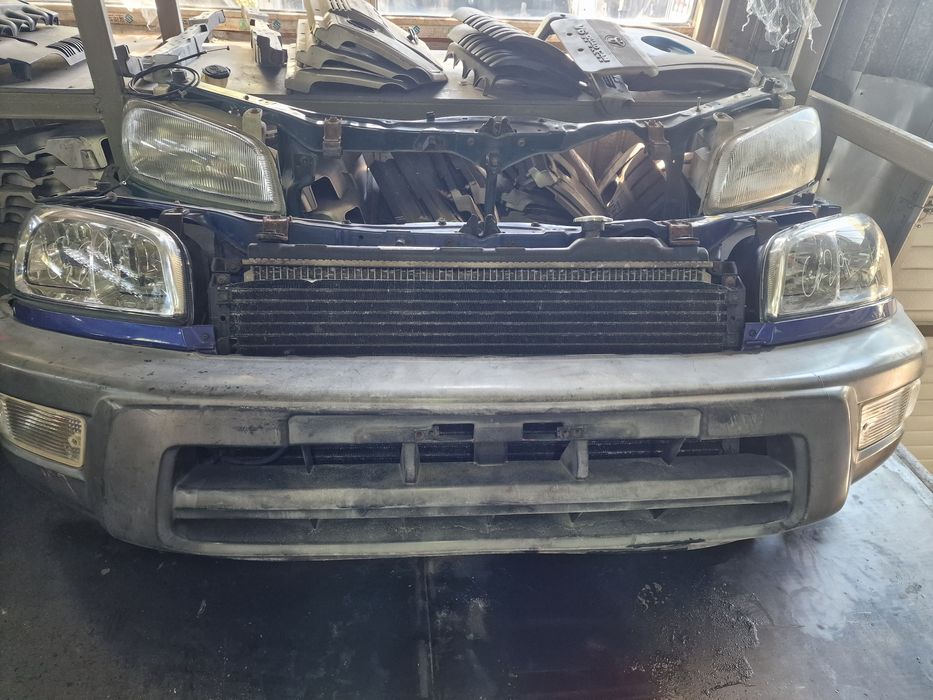 Носкат морда б/у оригинал Toyoya Rav4