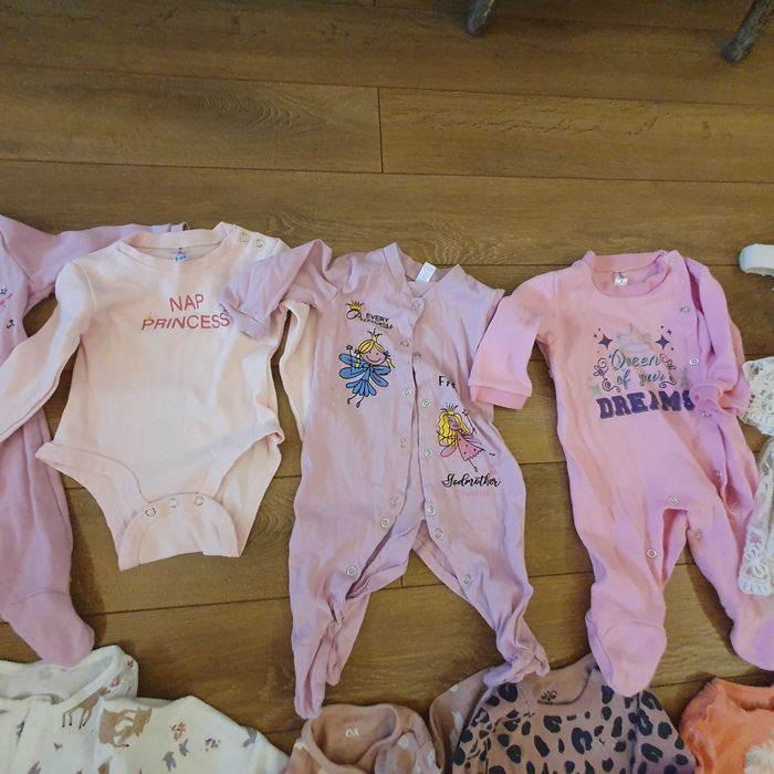 Дрехи  като нови за 3_ 6 месеца