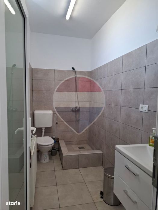Spațiu comercial de 50mp de închiriat în zona Ultracentral - Vedere 2