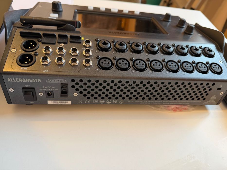 Мишпулт / Дигитален миксер Allen&Heath CQ18T Console