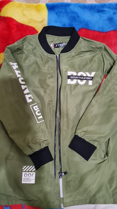 Продам куртку весна, осень