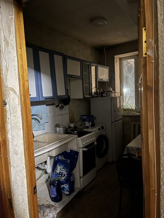 Переселение 2 девушки