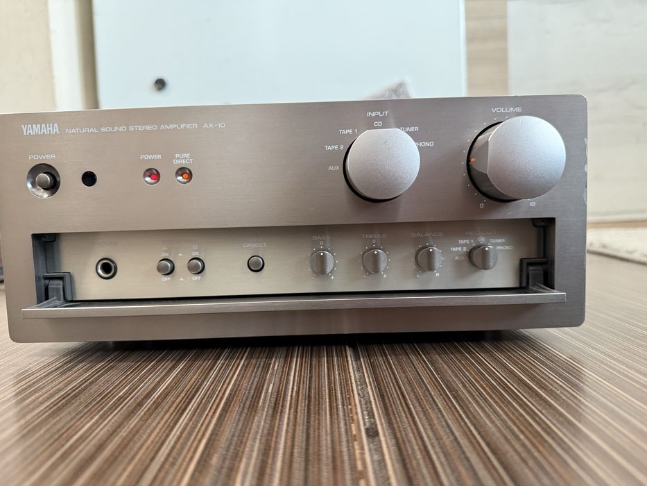 Yamaha AX-10 Качествен стерео усилвател