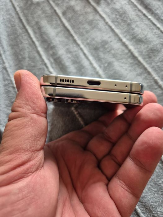Samsung Galaxy Flip 5 512 gb mint