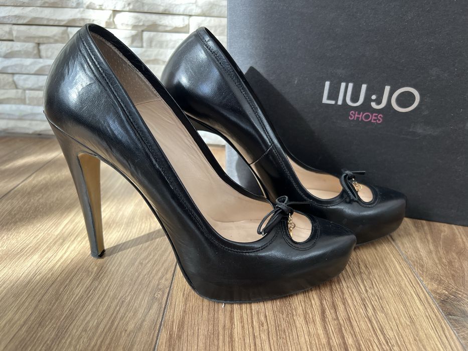 Черни обувки на ток Liu Jo #39