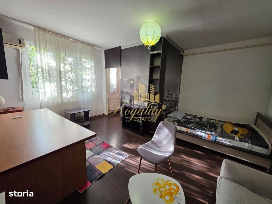 Apartament 1 camera, centrala proprie, etaj 1 - Zona Complexului Stude