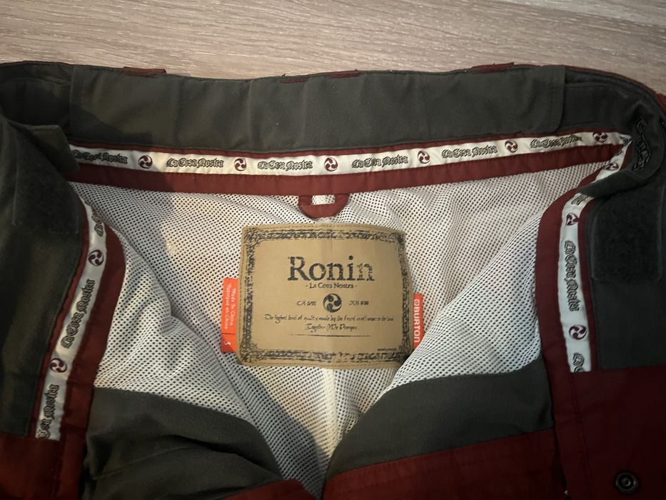 Pantaloni de ski Burton Ronin baggy style,Marimea M, culoare visinie