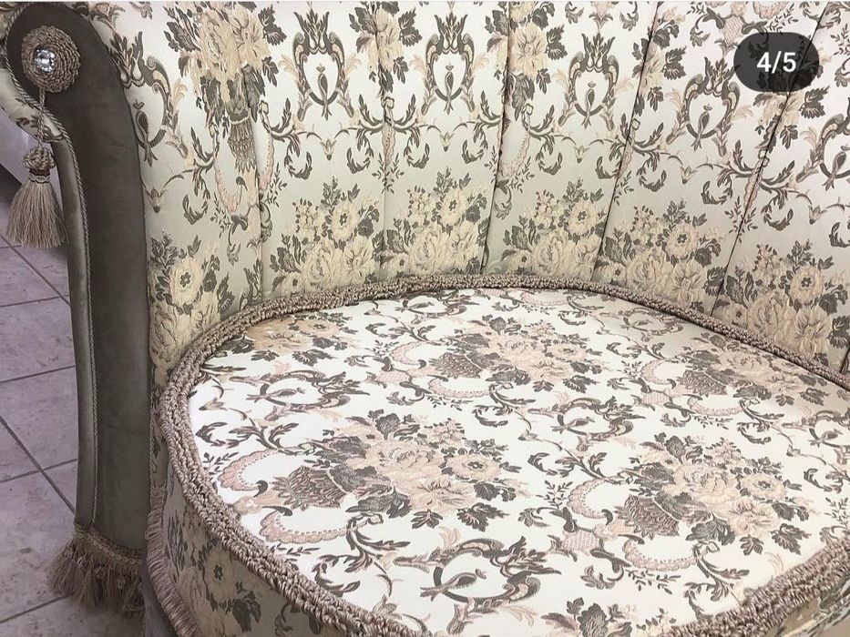 Диван для гостиной