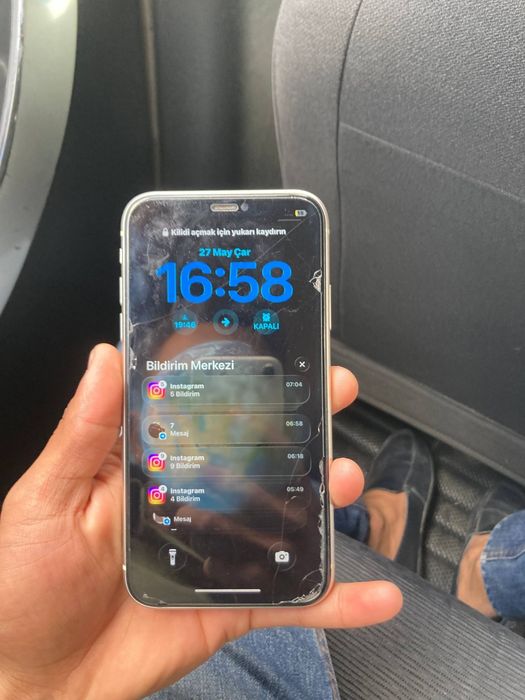 İphone 11 128 lla