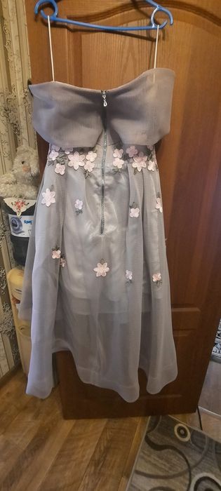 Продам Платье б/у