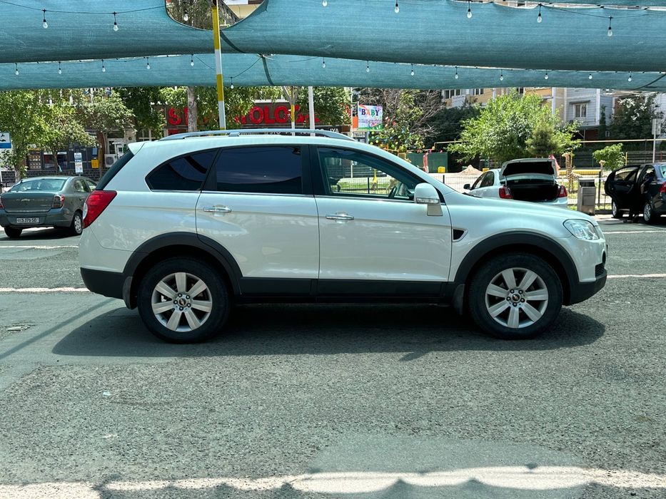 Captiva 1. Avtomat full option 2010 kraska yo'q