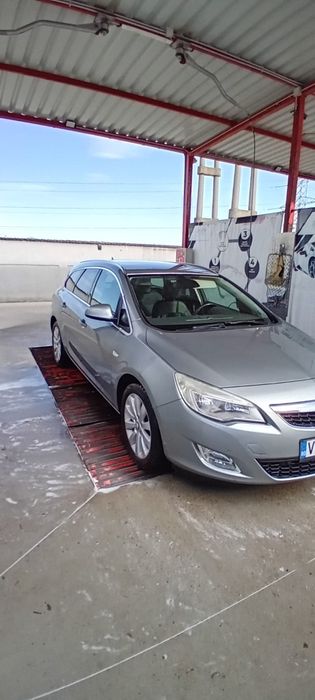 Opel Astra J Sports Tourer 1.7 CDTI 125 CP – 2011 – Euro 5
