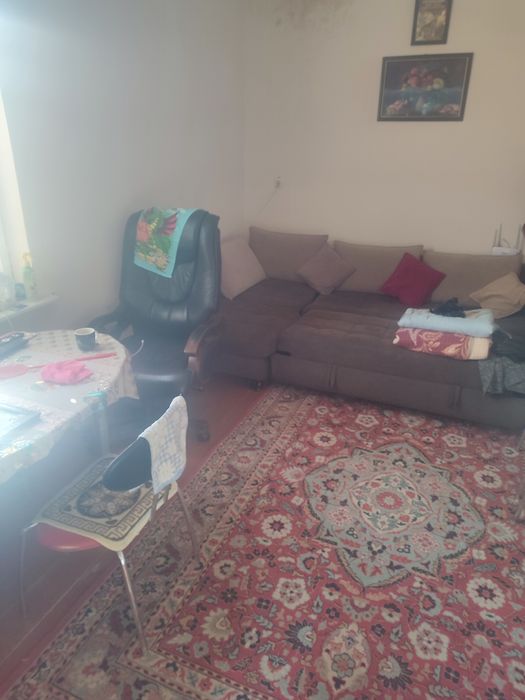 Сдаю комнату в доме женщине или девушке  Майский загородный дом