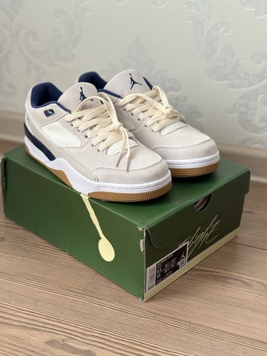 Nike Air Jordan 4 Retro