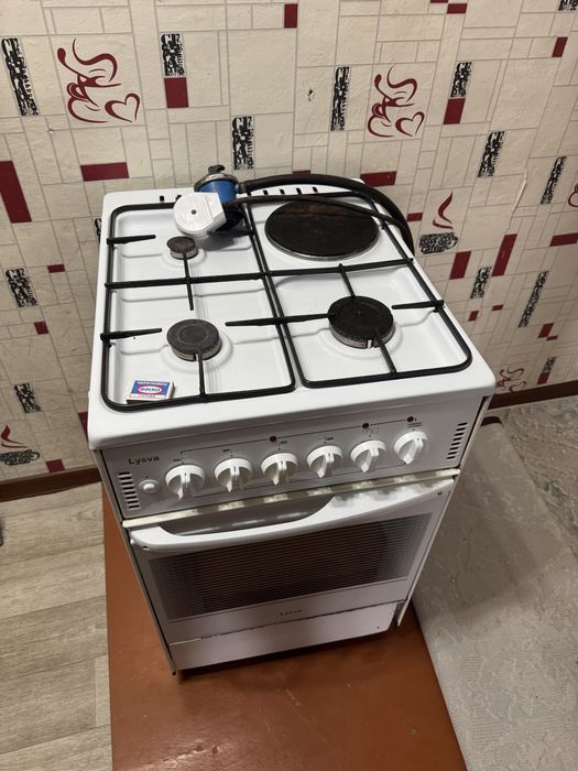 Газ плита с духовкой