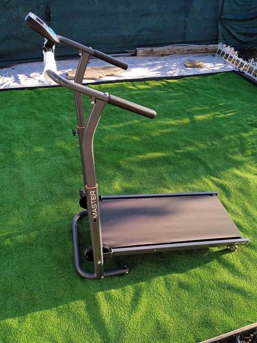 Бягаща пътека - нова