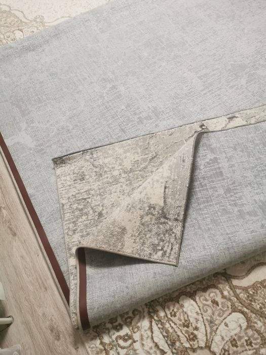 Продам ковёр хамелеон 500 * 196