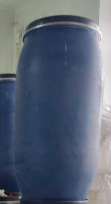 Продам бочки ,удобны под комбикорм или летний душ