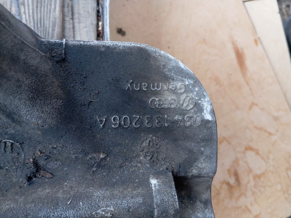 Дозатор Ауди 100 с3,с4