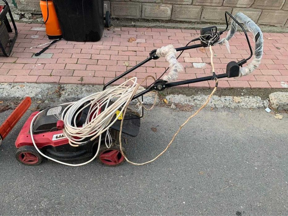 Електрическа косачка Raider