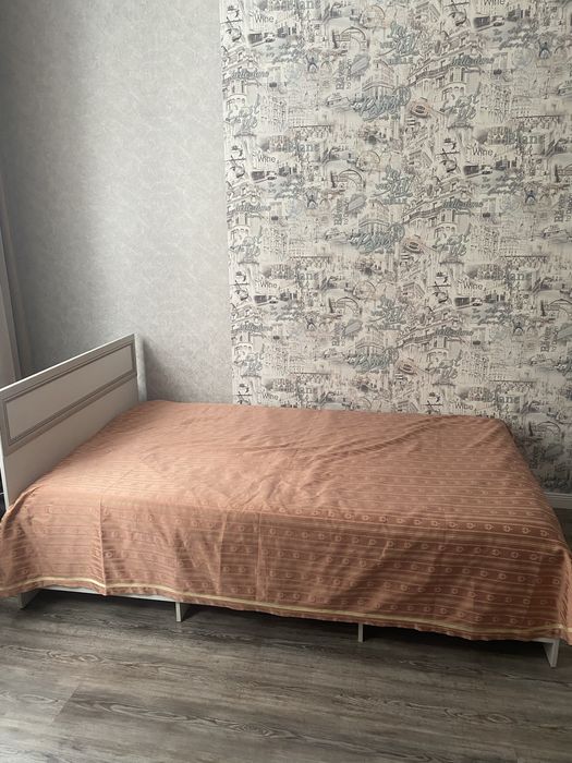Продам  кровать 120*200 б/у