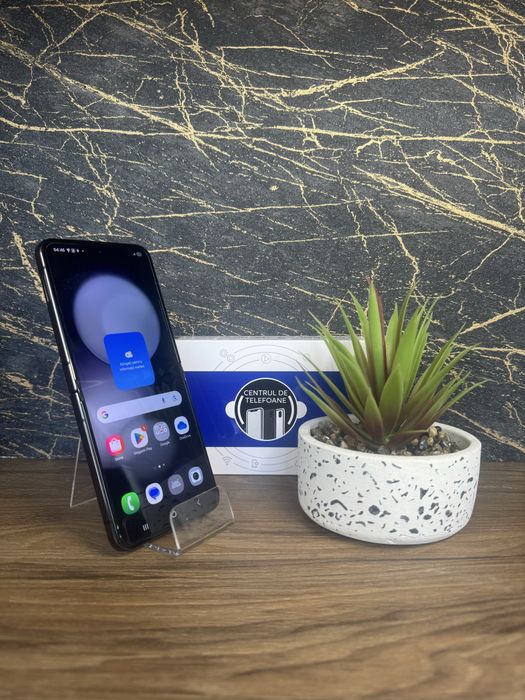 Samsung Galaxy Z Flip 5/256 GB/ Garantie 2 Ani Centrul de telefoane/Rate