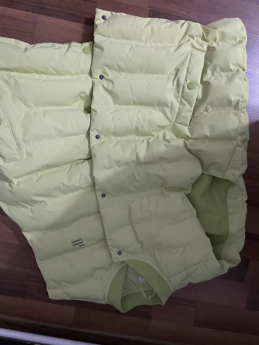 Vesta culoarea verde