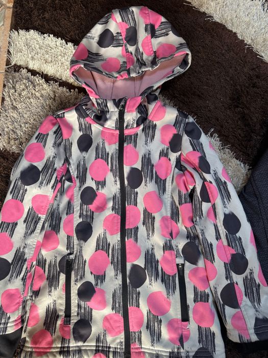 Две якета за 10€ общо - 110-116 и 128 размер